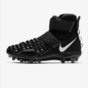 Football cleats